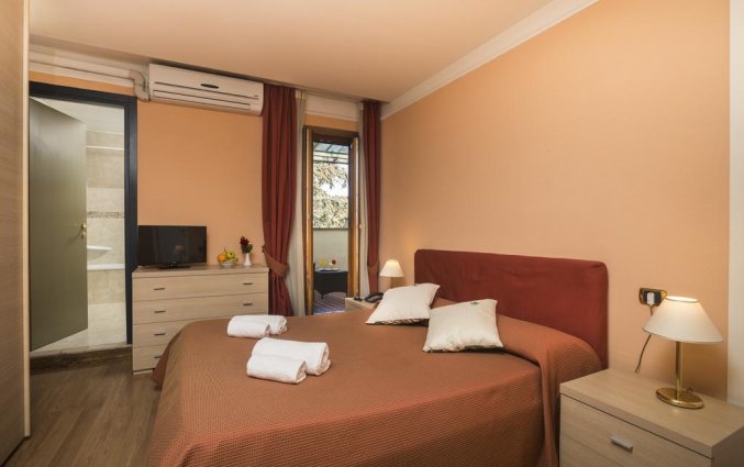 Tweepersoonskamer van hotel Villa Rosa in Rome