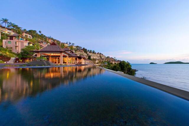 3 Zwembad bij Westin Siray Bay Resort & Spa