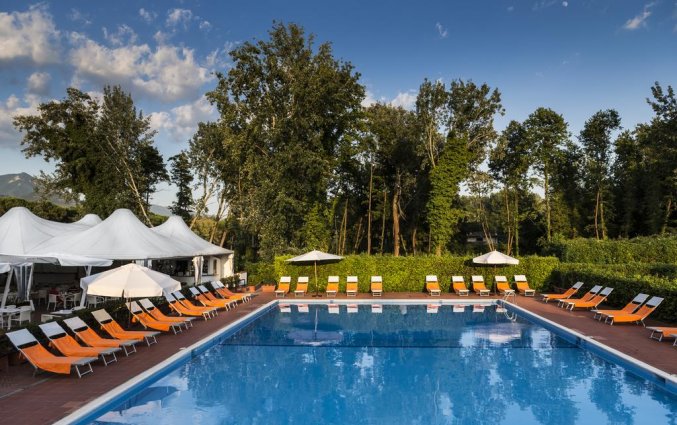 Zwembad van hotel Forte Dei Marmi