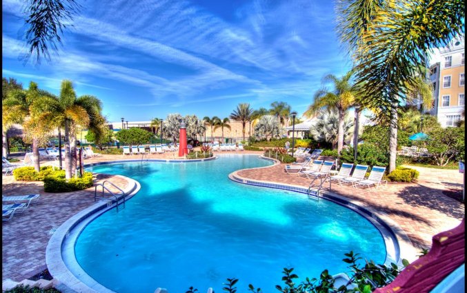 Zwembad van resort Calypso Cay Villas