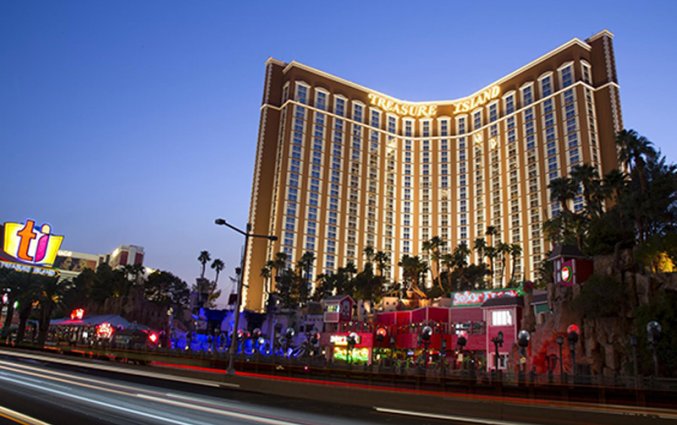Vooraanzicht van hotel Treasure Island Las Vegas
