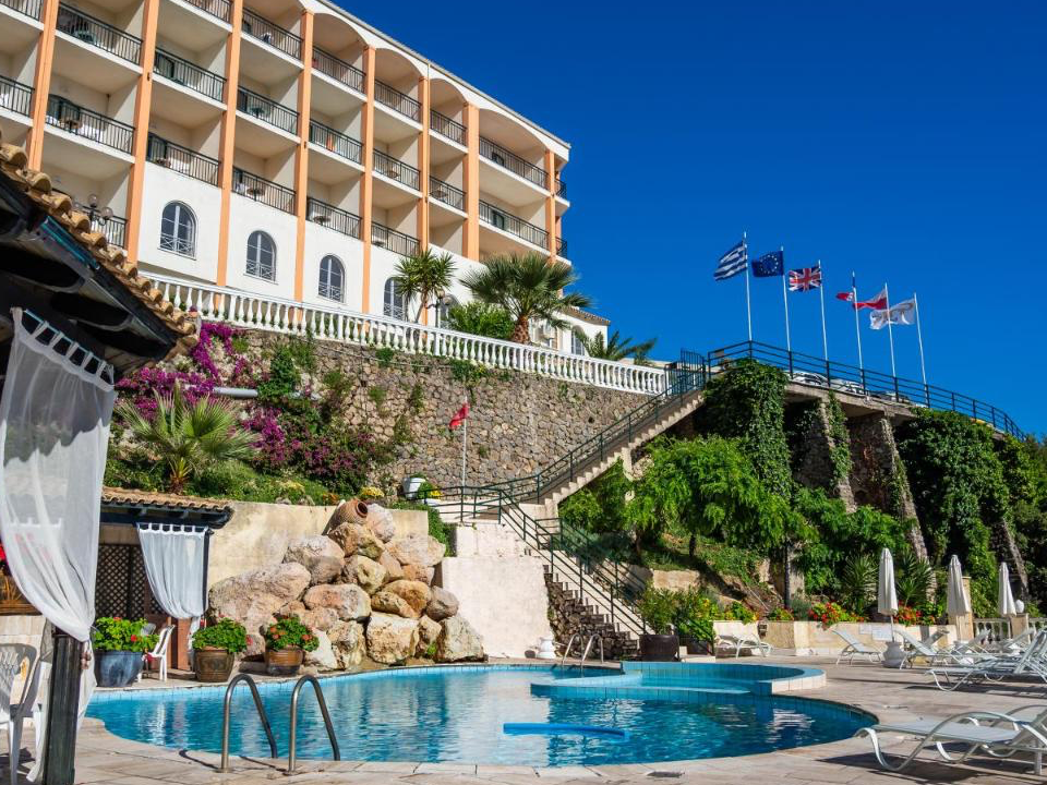 Cnic Paleo Art Noveau