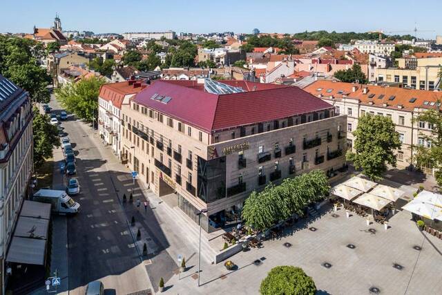 Amberton Cathedral Square in Vilnius