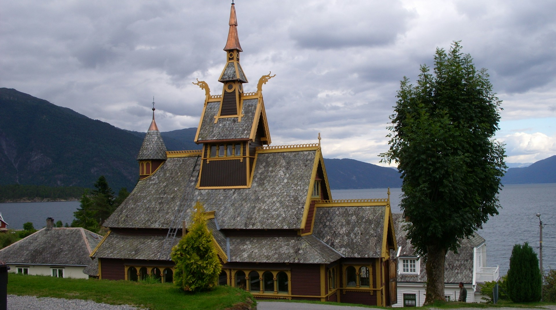 Balestrand &ndash; kerk en omgeving