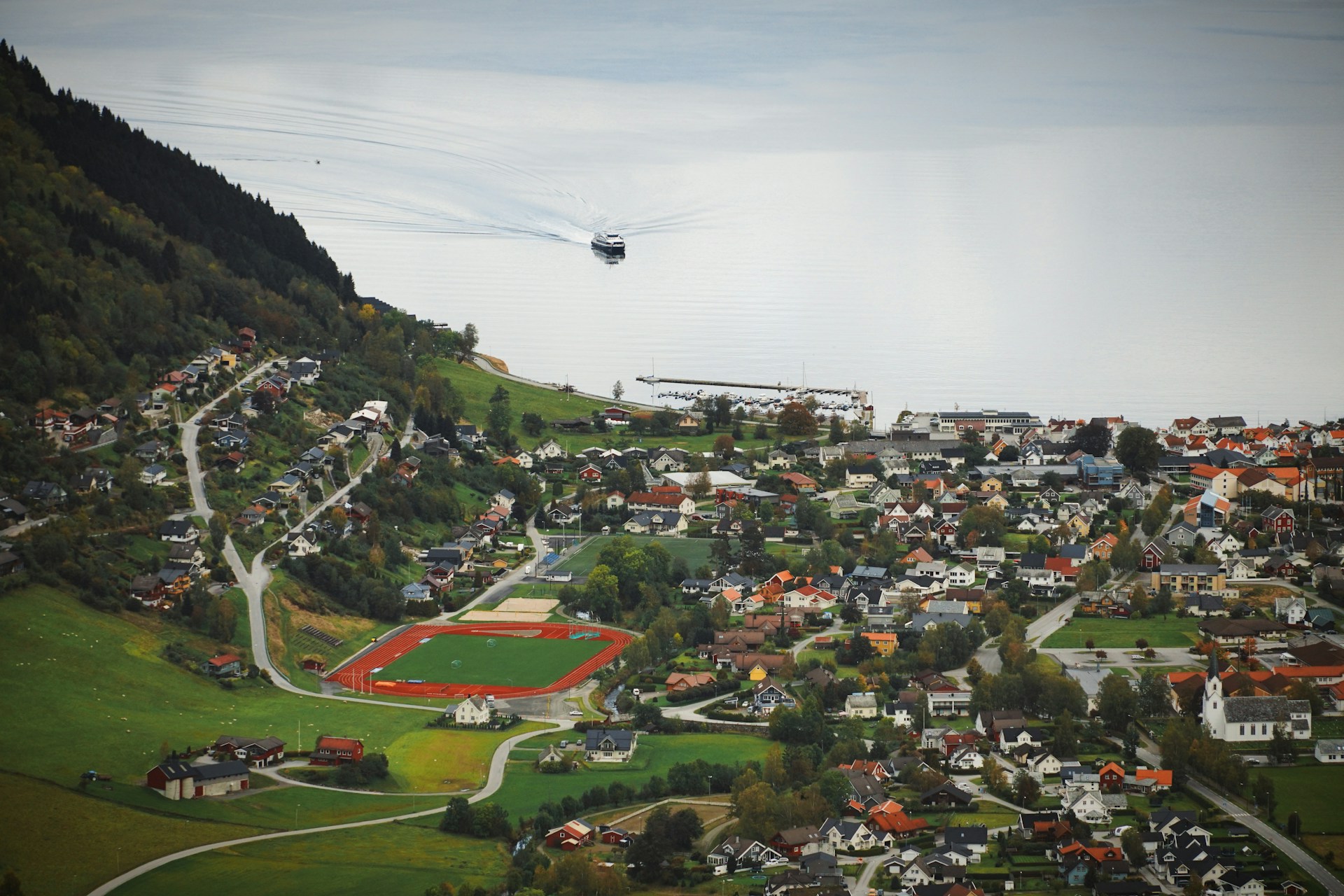 Balestrand &ndash; dorp en sfeer