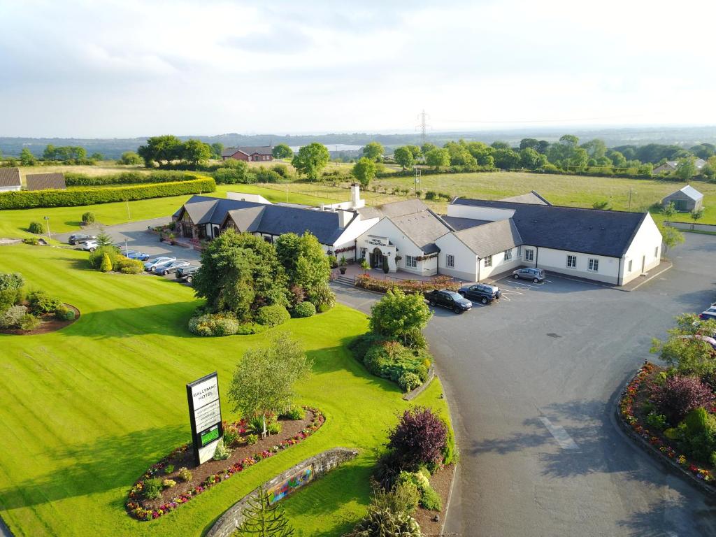 Ballymac Hotel &ndash; exterieur