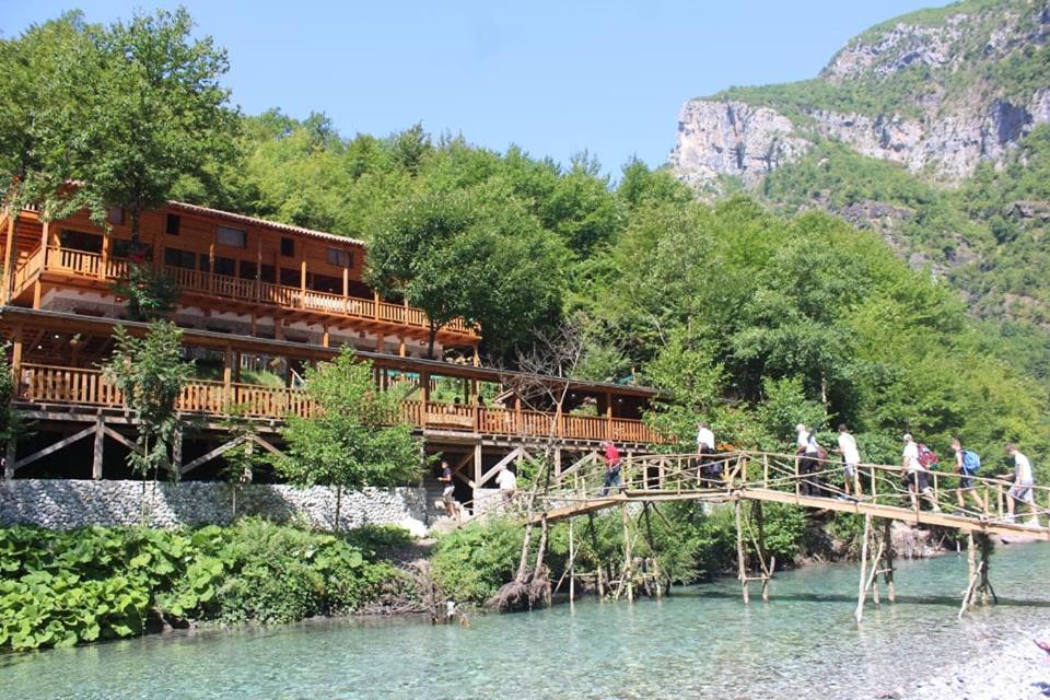 Bee Eco Guest House aan de rivier