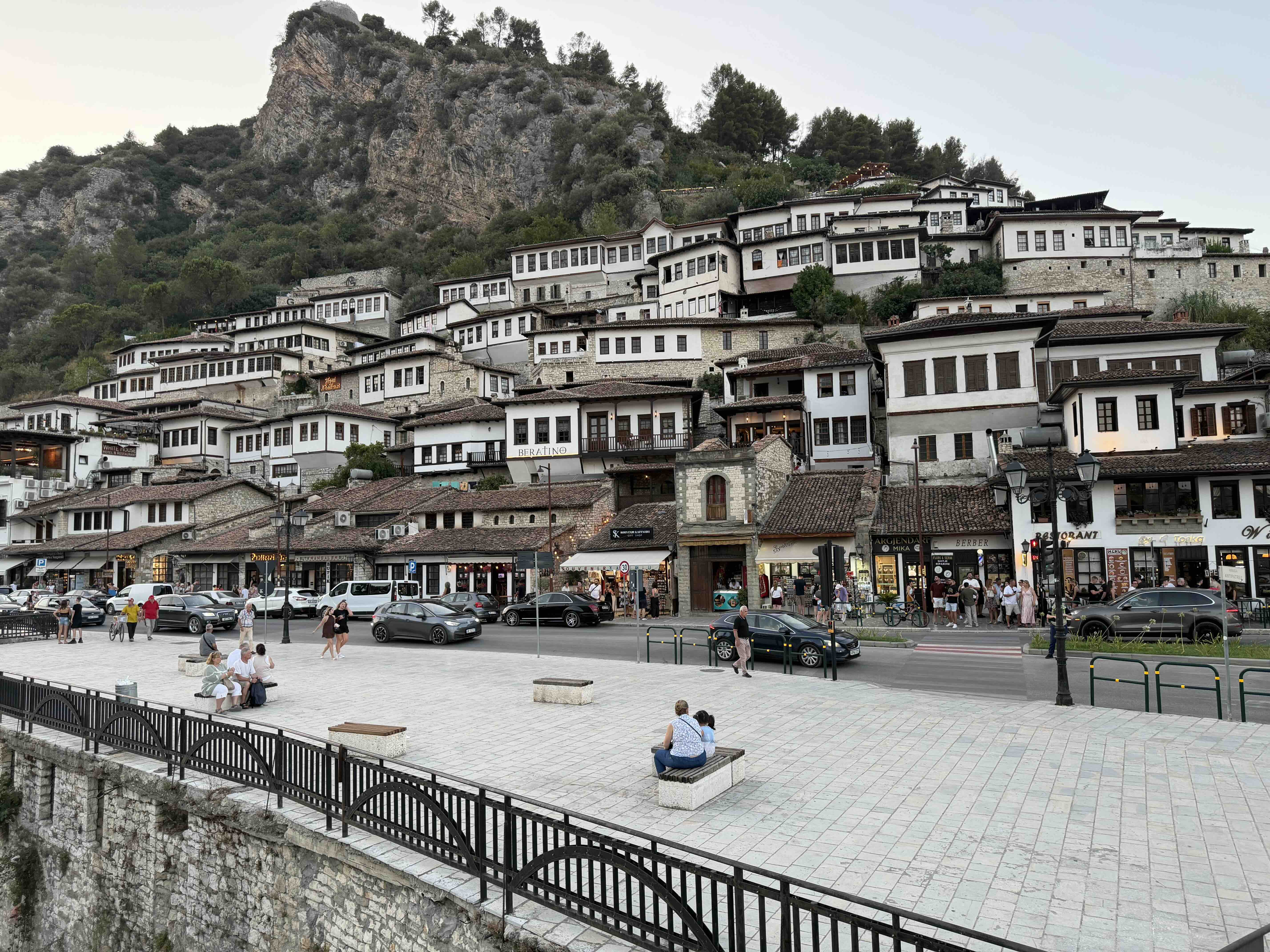 Uitzicht over Berat, de stad van de duizend ramen