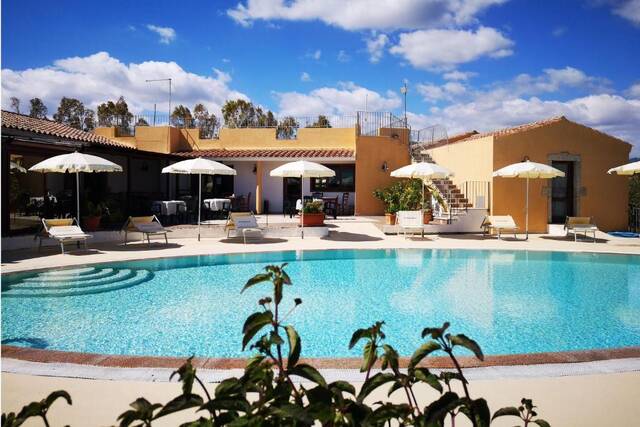 Cala Mirto Hotel