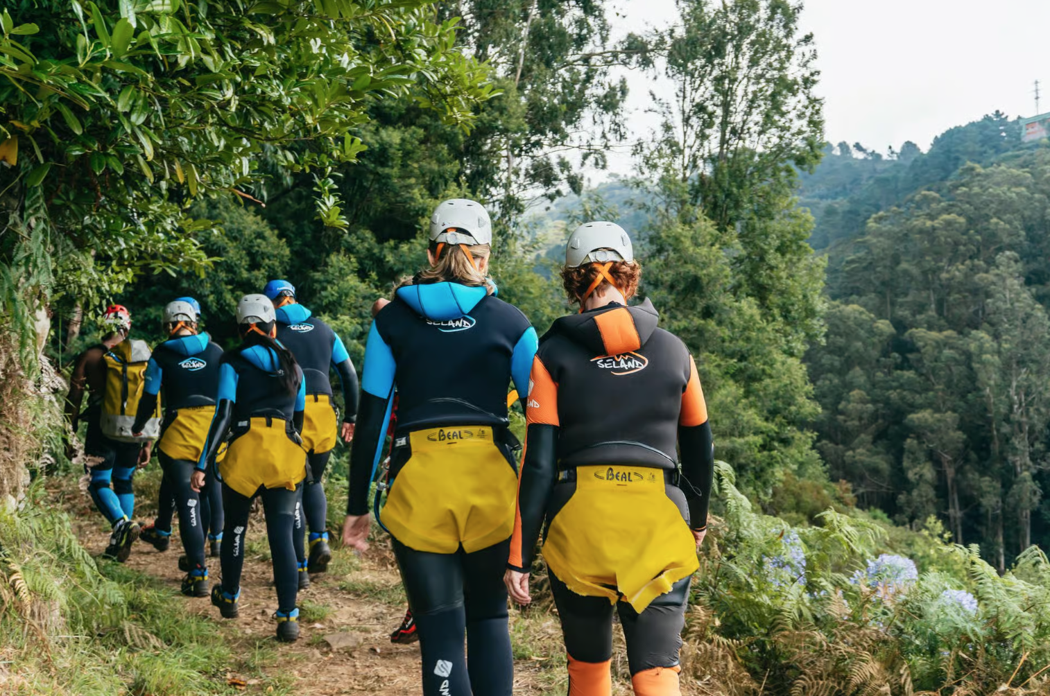 Canyoning – sprong in poel
