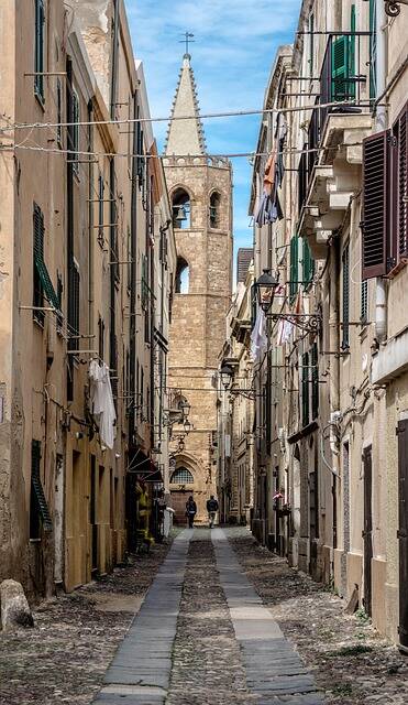 Via de kust naar Alghero