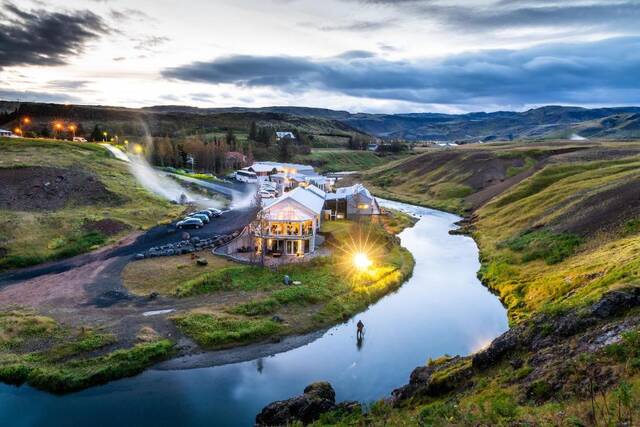 Frost and Fire Hotel aan de rivier