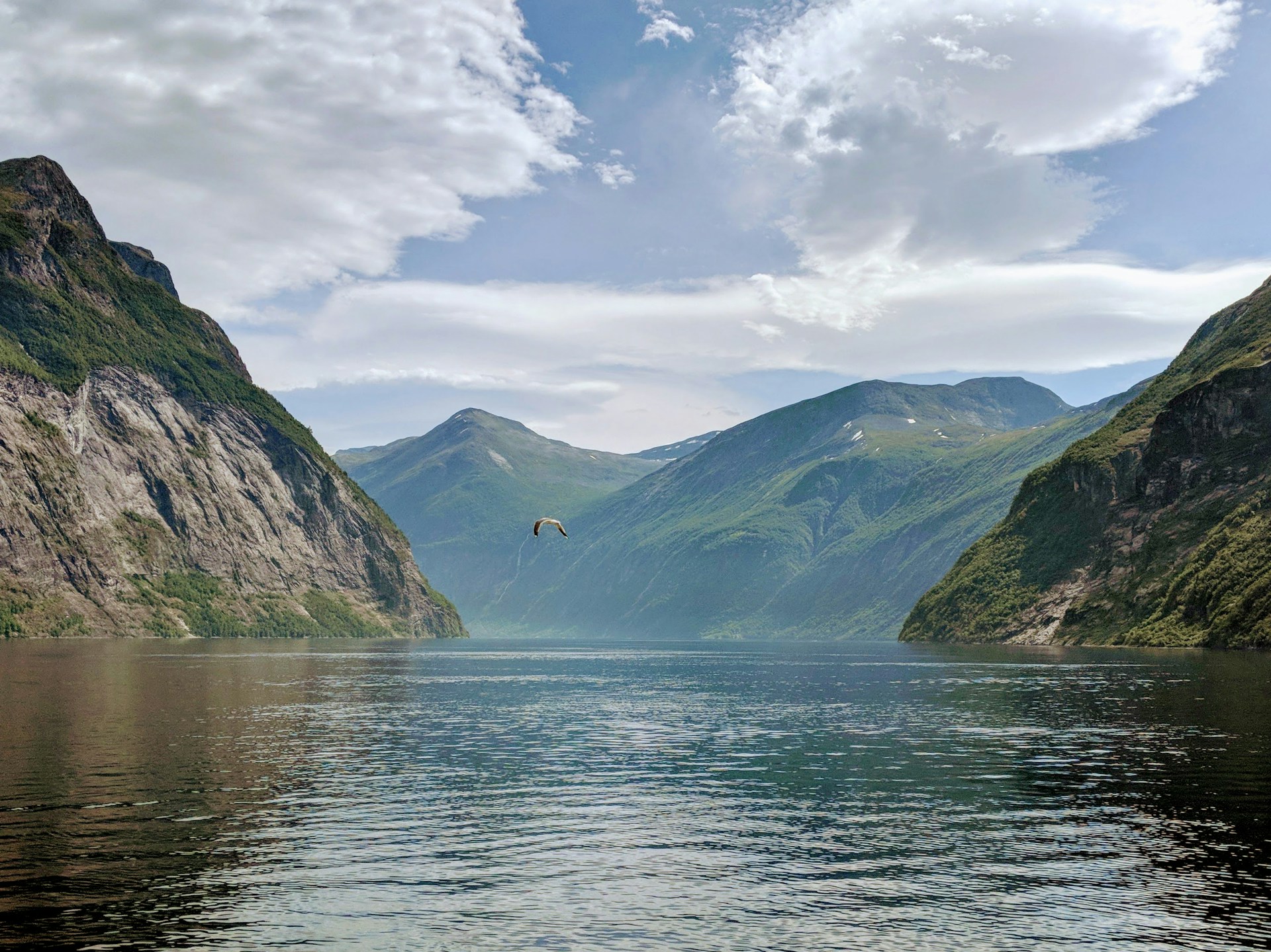 Geiranger &ndash; water en bergen