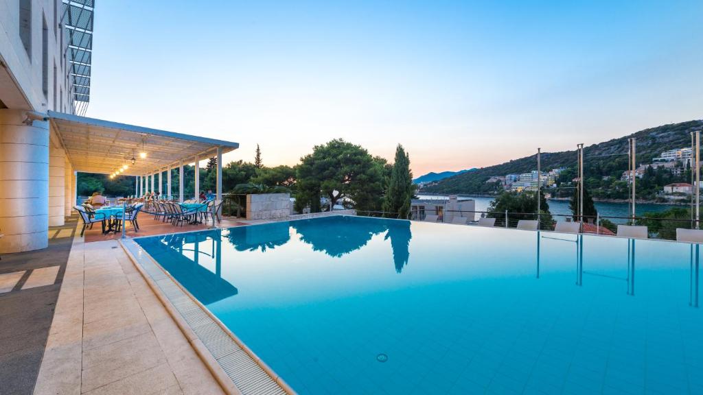 Hotelkamer met balkon