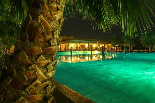Masseria Luciagiovanni – avond bij het zwembad