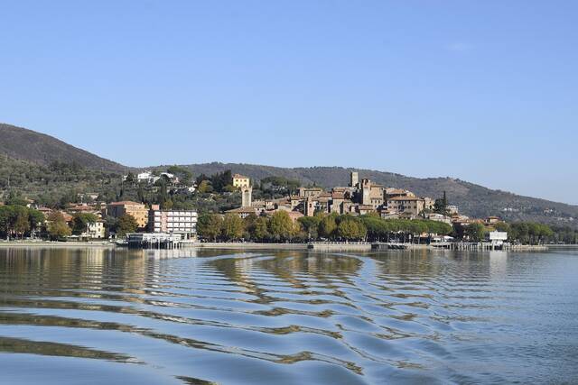 Passignano sul Trasimeno – boulevard aan het water