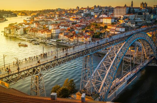 Steek de Douro over