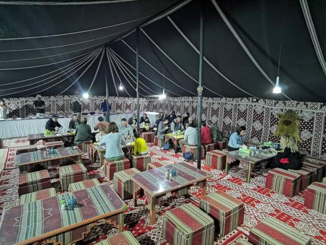 Eetruimte Al Sarmadi Camp