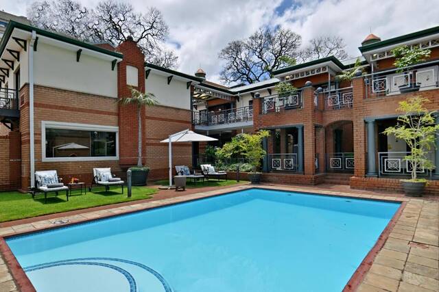 Courtyard Hotel Rosebank - lobby of ontbijt