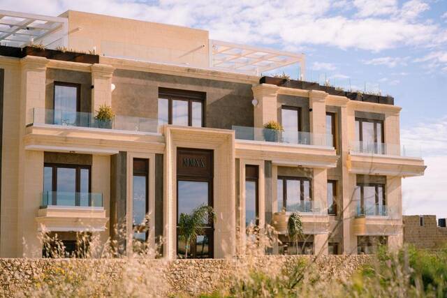 Santa Lucia Boutique Hotel – zwembad en tuin