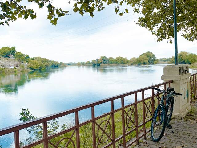 Promenade en pleinen in Shkodër
