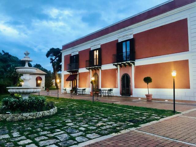 Relais Villa Giuliana art-nouveau gebouw