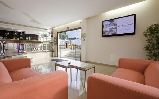 Lounge van Hotel Azuline Mediterraneo op Ibiza