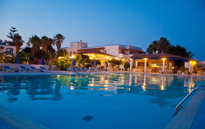 Zwembad van Hotel Tigaki's Star op Kos