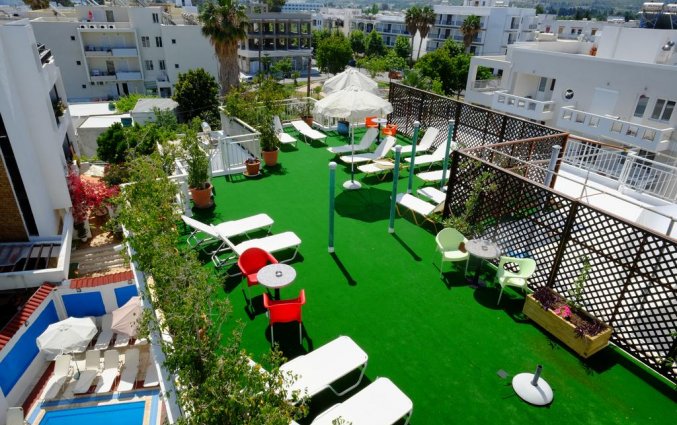 Het zonneterras van Hotel Koala Kos