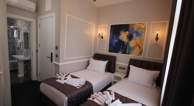 Tweepersoonskamer van Hotel Naumpasa Konagi in Istanbul