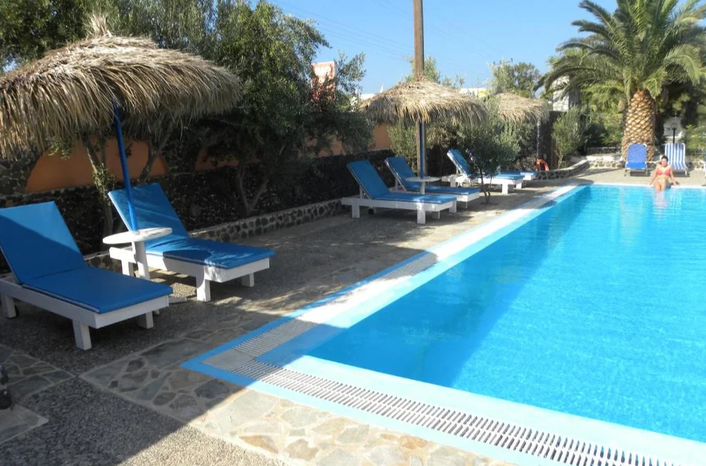 Hotel Petra Nera zwembad