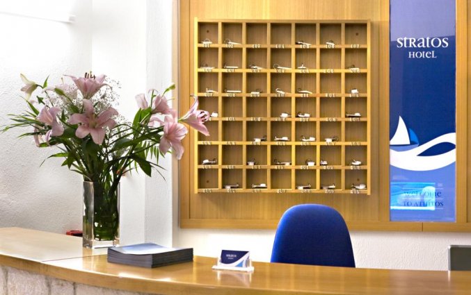 Receptie van Hotel Stratos op Chalkidiki