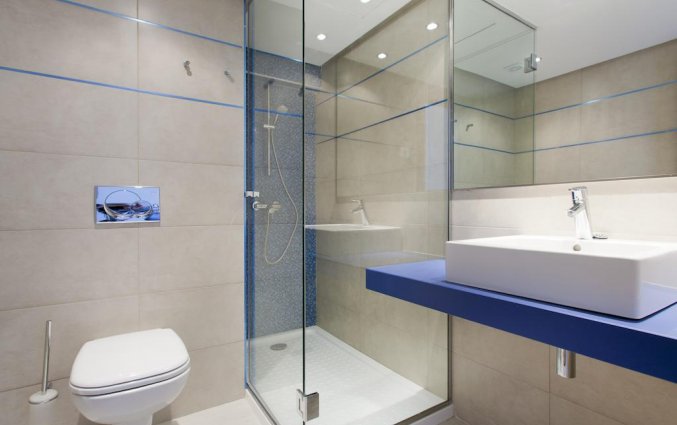 Badkamer van tweepersoonskamer Globales Verdemar op Mallorca