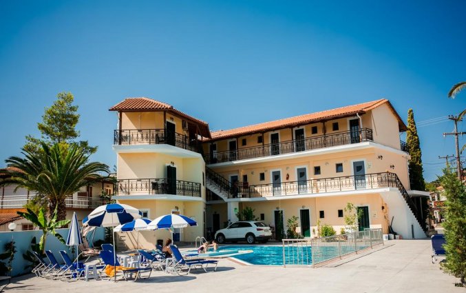 Buitenzwembad van Hotel La Caretta op Zakynthos