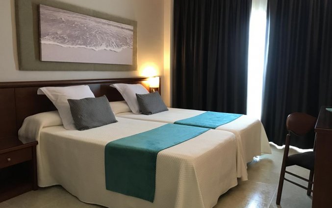 slaapkamer Hotel Miramar