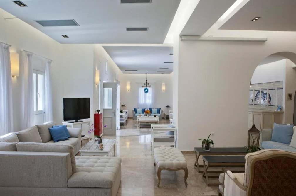 Hotel Kamari lobby
