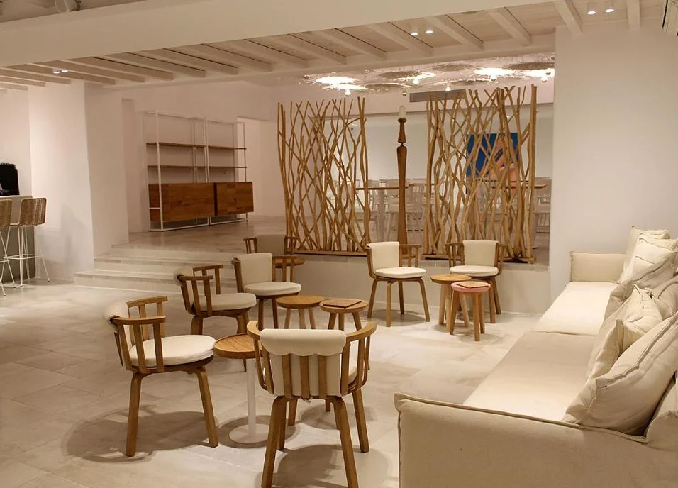 Hotel Vienoulas Garden lounge 