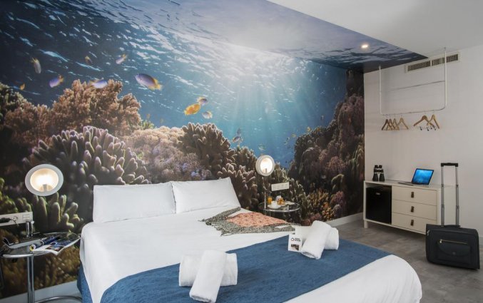 Tweepersoonskamer met tweepersoonsbed van hotel Casual Malaga del Mar in Malaga