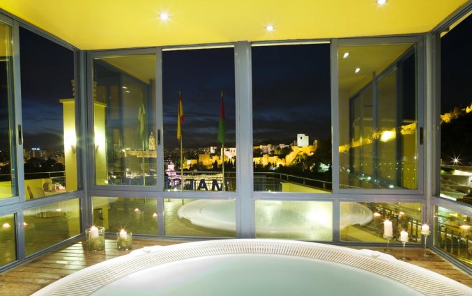 hot tub dakterras Hotel MS Maestranza Málaga