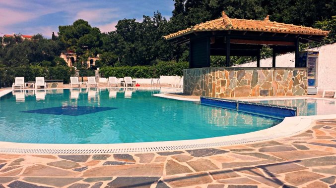 Zwembad van Appartementen Corifo Village Corfu