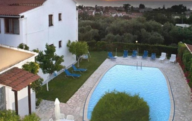 Uitzicht op Appartementen Irene Acharavi op Corfu