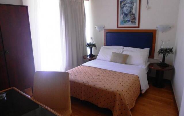 Tweepersoonskamer van Hotel Adams in Athene