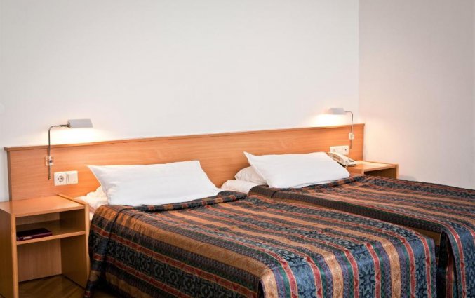 Tweepersoonskamer met aparte bedden in Rixwell Hotel Konventa Seta in Riga