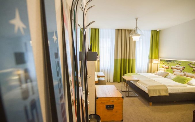 Kamer met tweepersoonsbed van hotel Boutique Stadthalle in Wenen