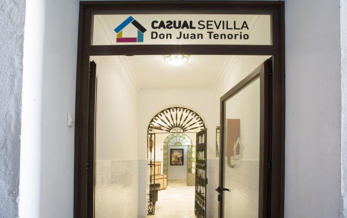 Ingang van Hotel Casual Sevilla Don Juan Tenorio