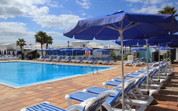 Buitenzwembad van hotel VIK Coral Beach Lanzarote