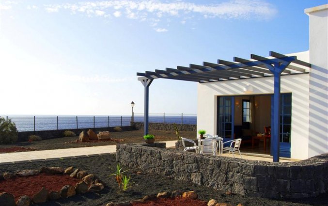 Terras van een villa van hotel VIK Coral Beach Lanzarote