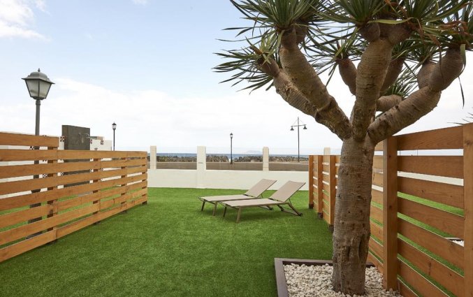 Uitzicht op een terras van een appartement van Appartementen Hesperia Bristol Playa op Fuerteventura