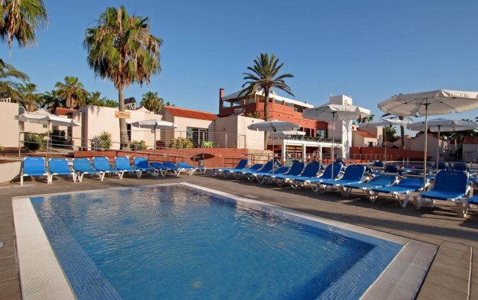 Buitenzwembad van Appartement Caybeach Caleta op Fuerteventura