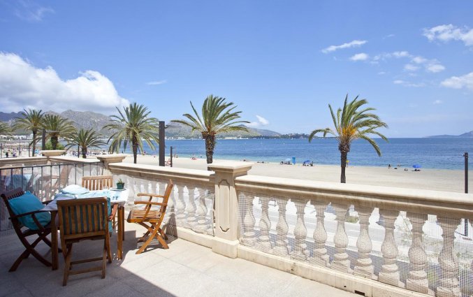 Terras van Aparthotel Galeon Suites op Mallorca
